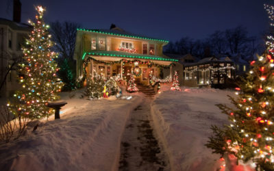 How to Hang Christmas Lights