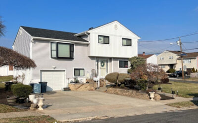 To Repair or Replace Your Home’s Siding? | B&B